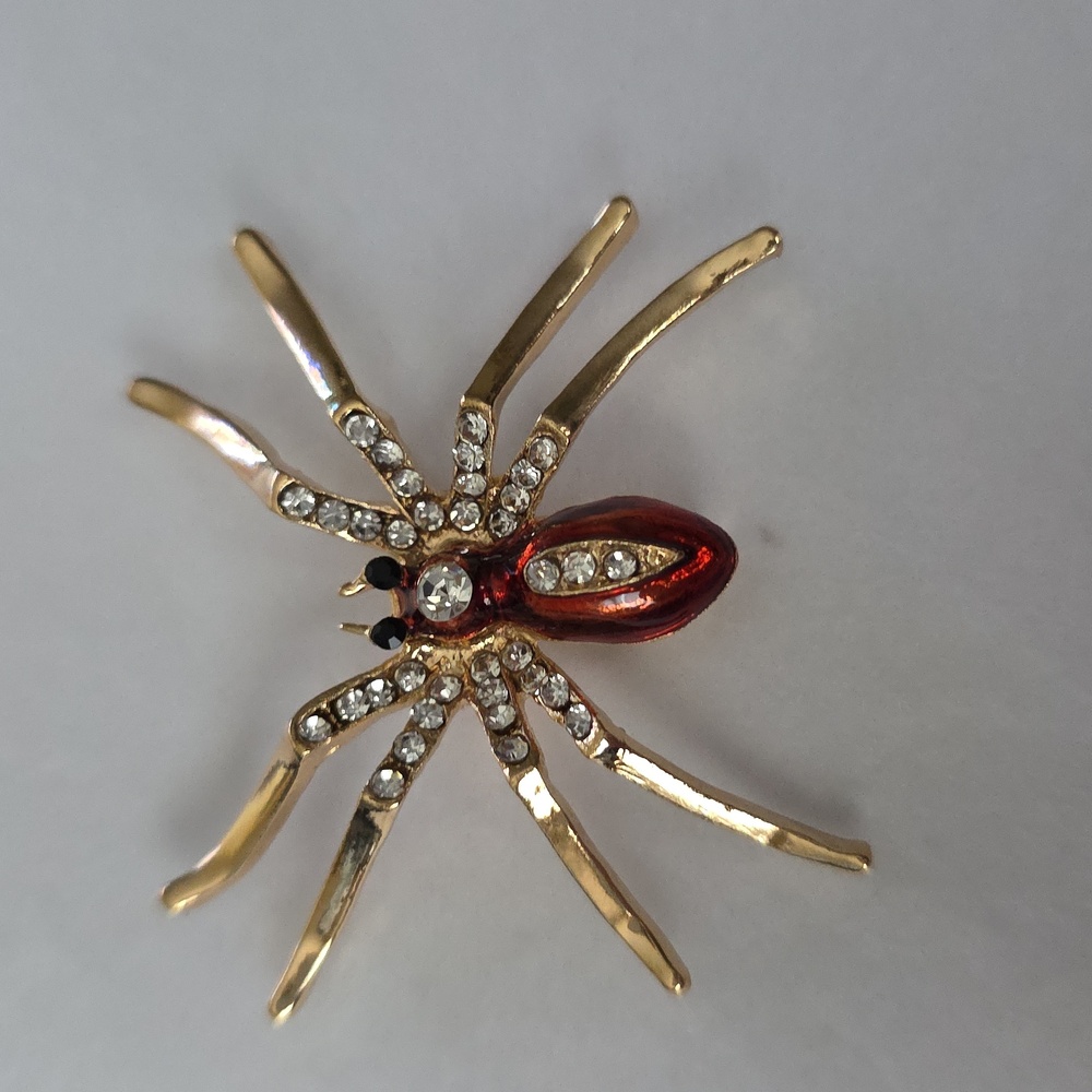 SPIDER Brooch  Simulated Emeralds